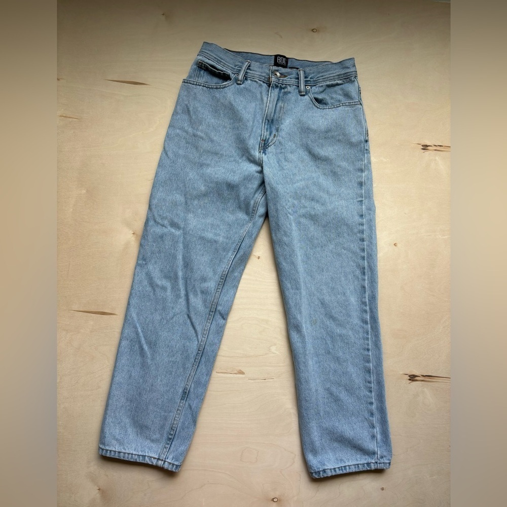 BDG Bow Fit Barrel Jeans size 28 x 32. Pacsun light wash great condition 1 mark
